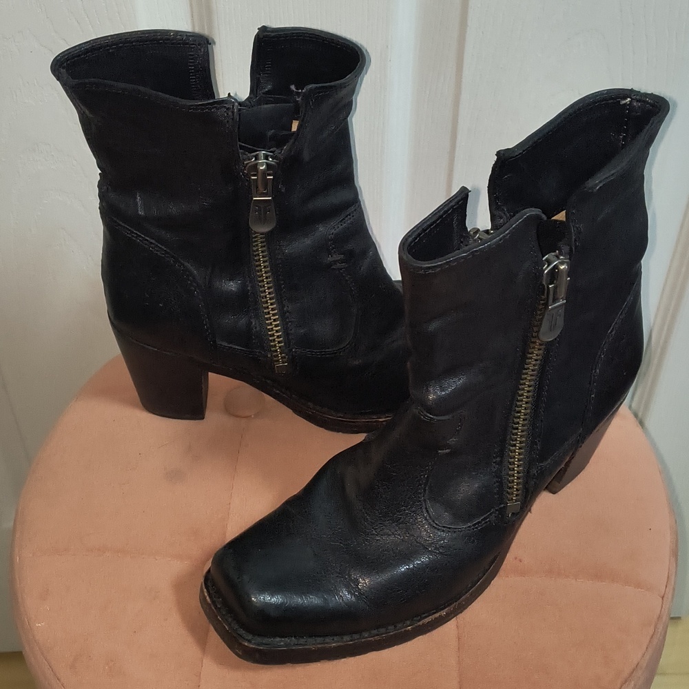 Frye Sylvia Leather Ankle Boots Size 7 - Picture 3 of 9